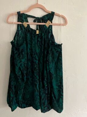 Thalia Sodi Dark Forest Green Cold Shoulder Keyhole Top L